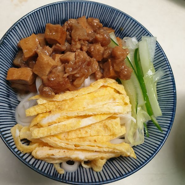 家常料理-炸醬麵 : Yuhua Shiue一起做