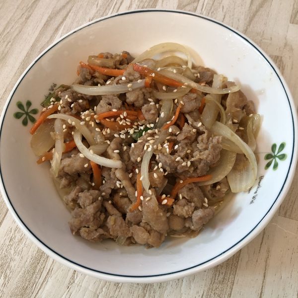 薑汁燒肉:容伊 一起做