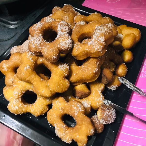 小時候的甜甜圈 : Cih-ying Jhuang一起做