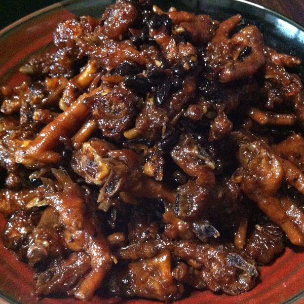 豉汁鳳爪：草莓 一起做