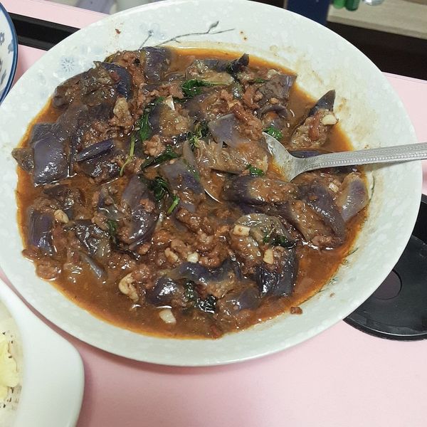 塔香肉醬燒茄子【教你茄子如何不變黑？】 : Q比一起做