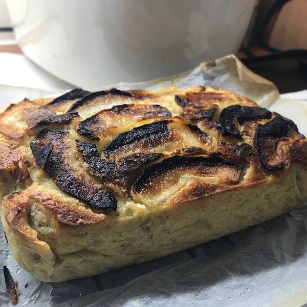 無添加泡打粉的~焦糖蘋果香蕉蛋糕~ : kiki一起做