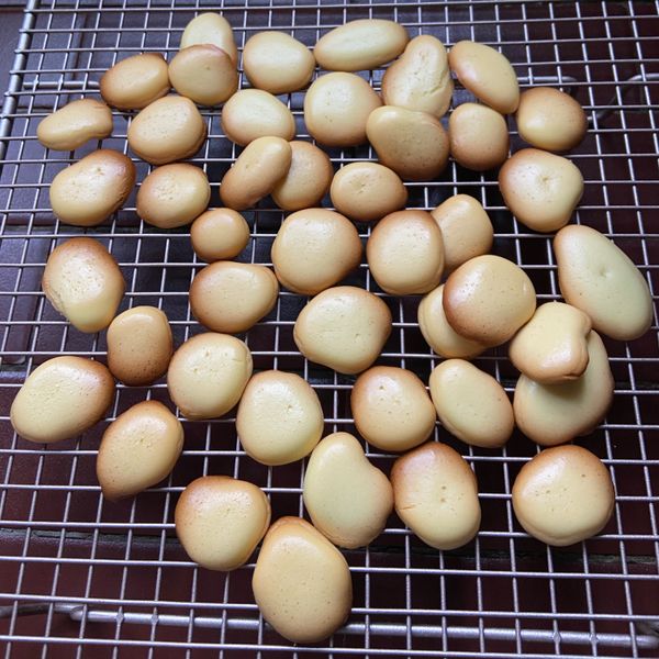 5分鐘無油蛋酥小餅乾-副食品9~12個月 : 丘丘小廚房一起做