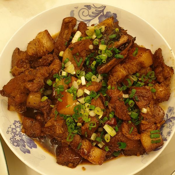 鹹魚燒肉 江浙菜：花枝 一起做