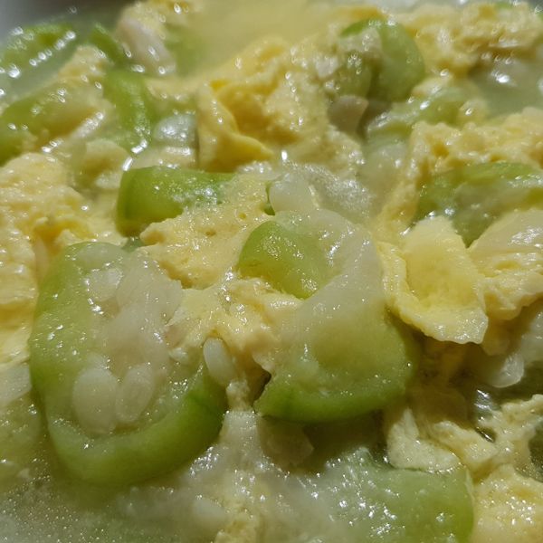 絲瓜煮蛋 : Elva一起做