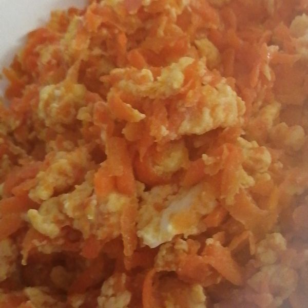 紅蘿蔔炒蛋 : Amy一起做