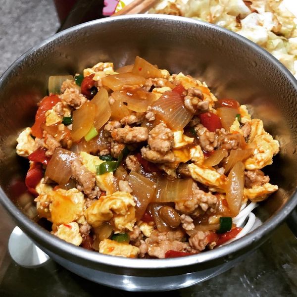 哨子麵 : 關東煮一起做