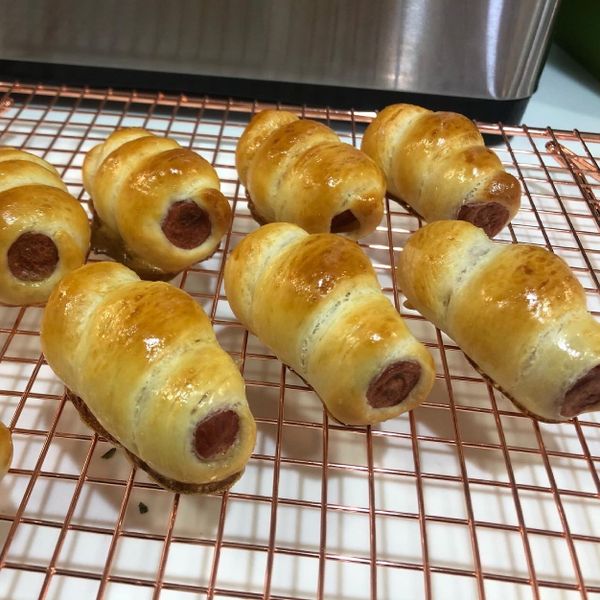 小熱狗麵包捲：Edith Chen 一起做