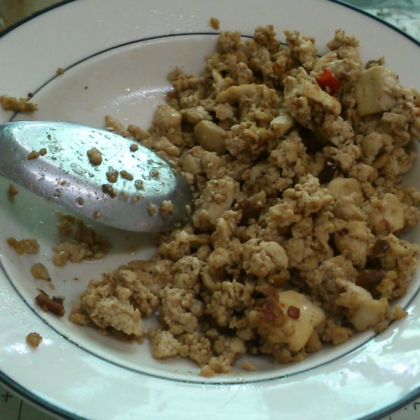 愛烹飪。醬香豆腐碎 : 一朵雲一起做