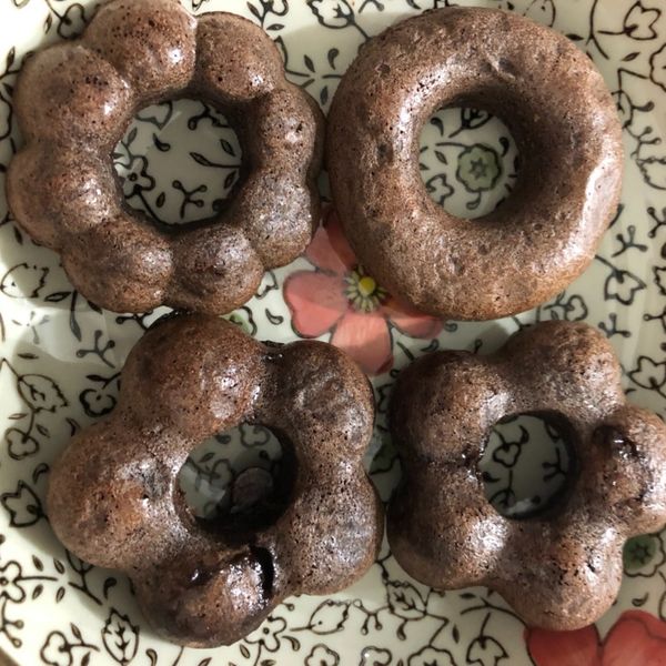 外酥內軟巧克力蛋糕(鬆餅粉)：林小敏 一起做