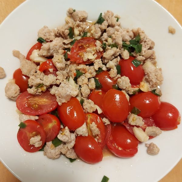 絞肉炒蕃茄:Daphne Hsu 一起做