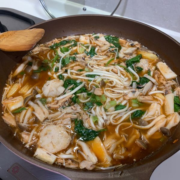 茄汁鯖魚關廟麵 : Meng 一起做