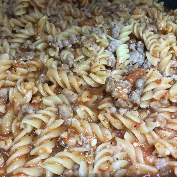 蕃茄肉醬義大利麵：潘娜 一起做