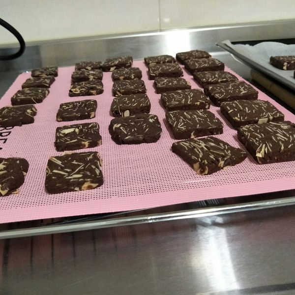 巧克力杏仁餅乾🍪：Peiwen Tu 一起做