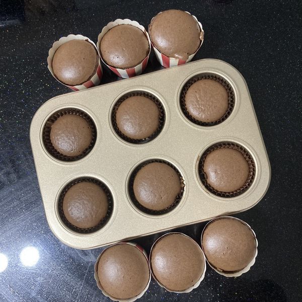 巧克力杯子蛋糕 : 語彤一起做