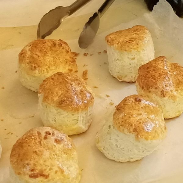 乳酪司康：Yi-jing Chen 一起做