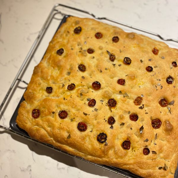 大蒜迷迭香佛卡夏麵包，免揉好上手！ : mingts一起做