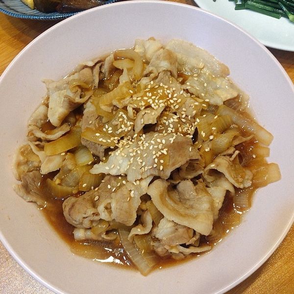 壽喜燒肉 : 尼可一起做