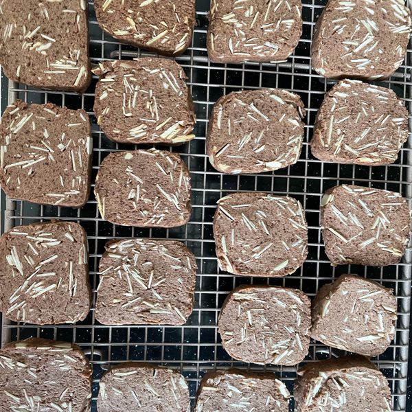 巧克力杏仁餅乾🍪：Lee Pei En 一起做