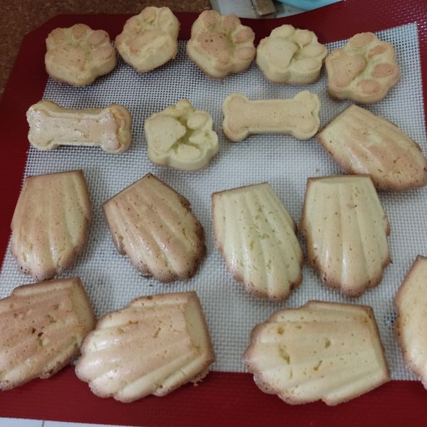 簡單的生酮瑪德蓮（無粉無糖） : 蓮兒一起做