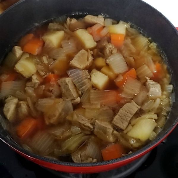 馬鈴薯燉肉 : EATTING 一起做