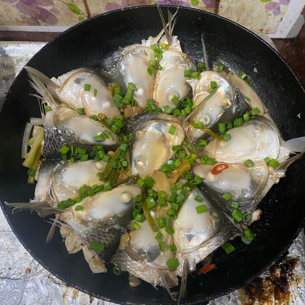 【鳳梨醬虱目魚頭】：謝開心 一起做