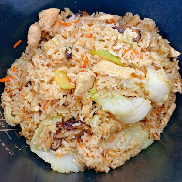 高麗菜炊飯 : 𝔸𝕜𝕚 𝕋𝕒𝕟一起做