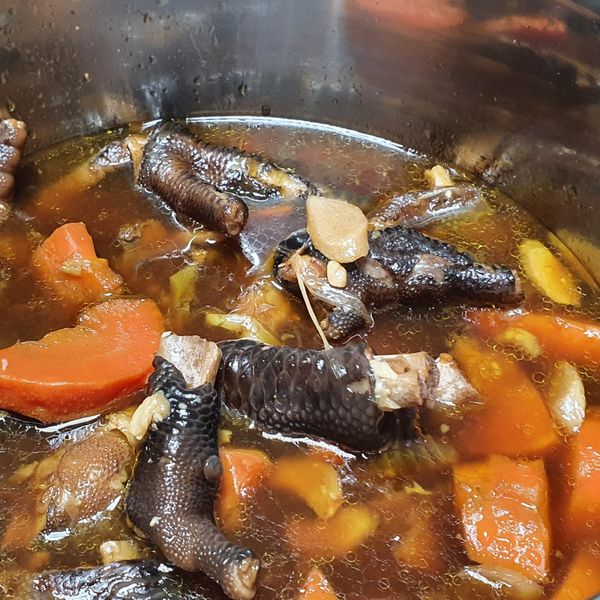 香滷雞爪 : 米香一起做