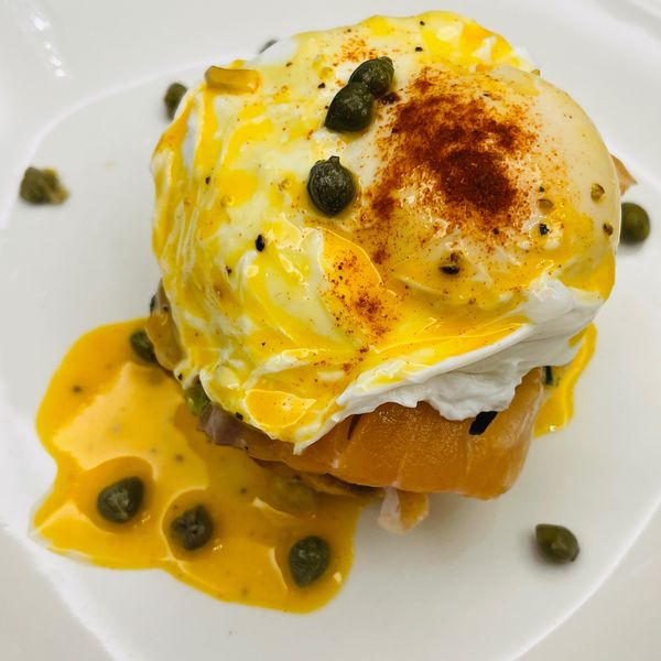 煙燻鮭魚班尼迪克蛋 : 張倫倫一起做