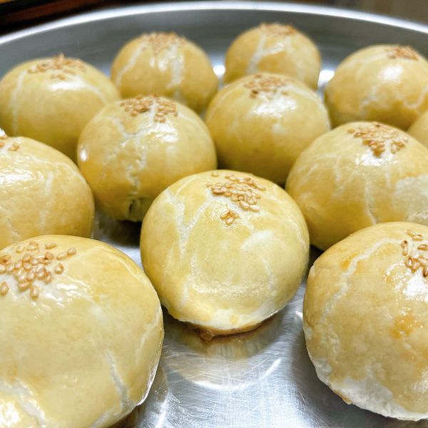 蛋黃酥 : Yuanyuan Luo一起做