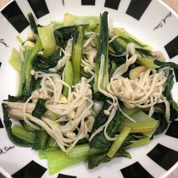 超甜的蒜末清炒青江菜：菲比 一起做
