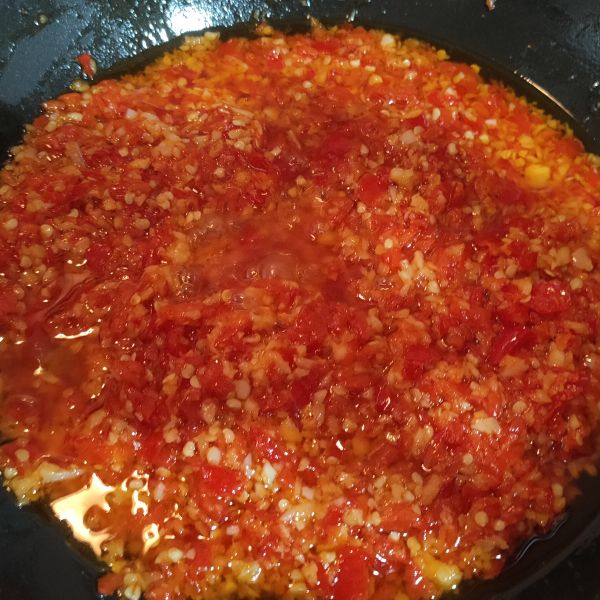 嗜辣的看過來！自製蒜頭辣椒醬！ : Celine Chang一起做