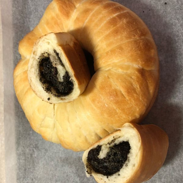 🧶毛線球麵包（內餡葡萄乾奶酥）🧶：陳春萍 一起做