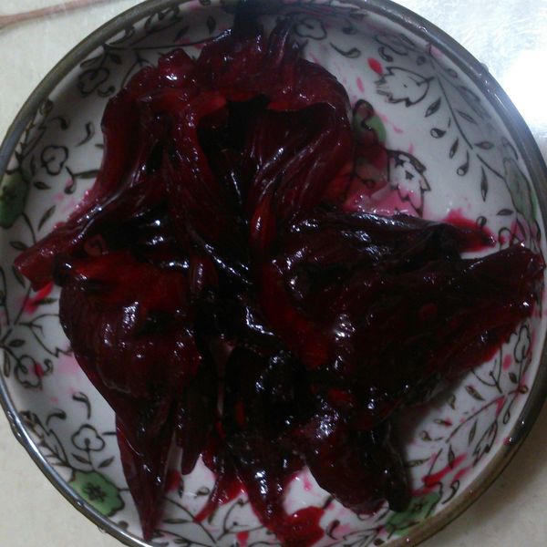 Y芬的小廚房--洛神花蜜餞(酸甜好滋味):陳惠如 一起做