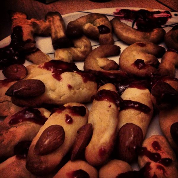 萬聖節巫婆手指餅乾 Witch Finger Cookies ：Vivian Pei-Ling  一起做