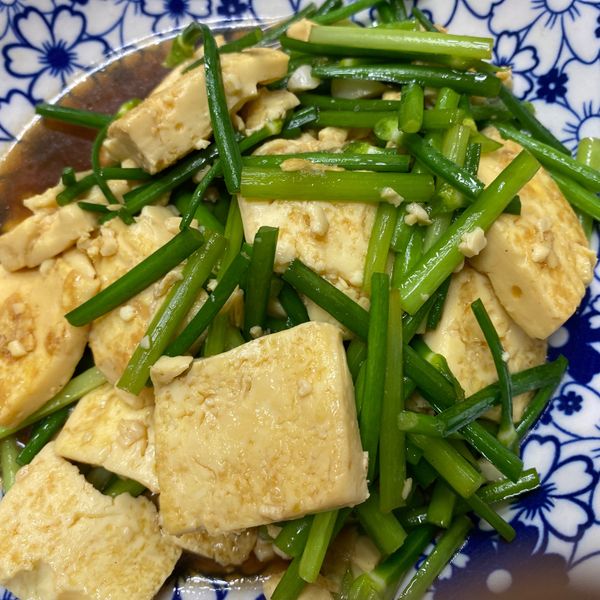 韭菜炒豆腐雞蛋：Emily Liu 一起做