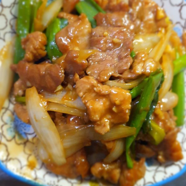 【MaiMai廚房】蔥爆豬肉 : 李宜樺一起做