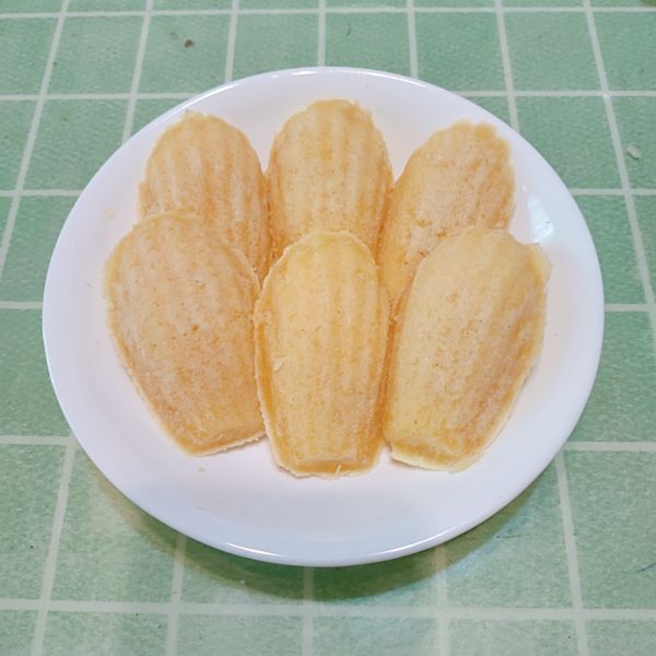 貝殼瑪德蓮小蛋糕：莫小廚 一起做