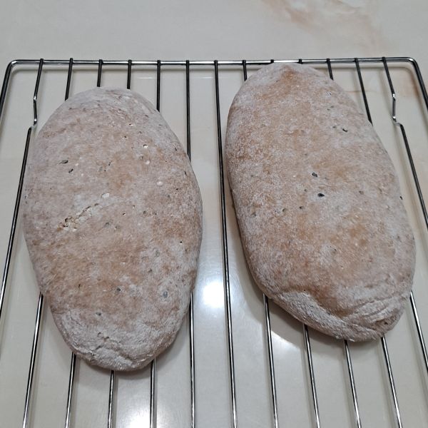 葡萄乾全麥歐式麵包（新手試做：湘 一起做