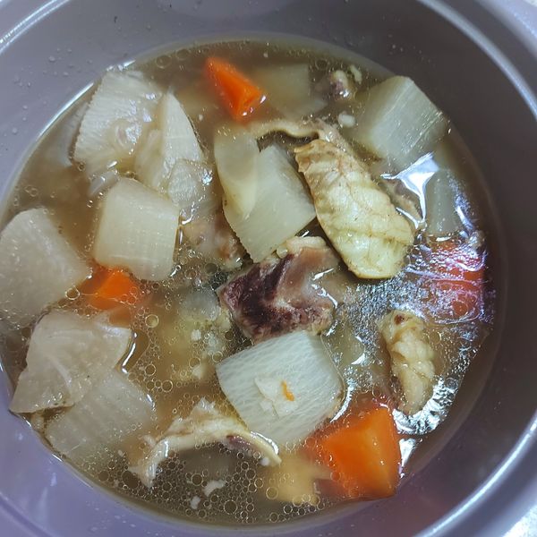 清燉牛肉湯（電鍋版）：Hsiangyu Liu 一起做