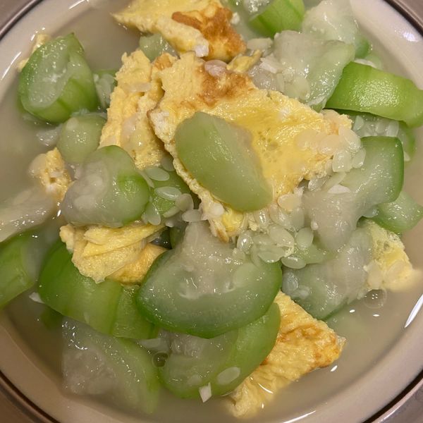 懶人料理 - 絲瓜炒蛋：艾爾毛 一起做