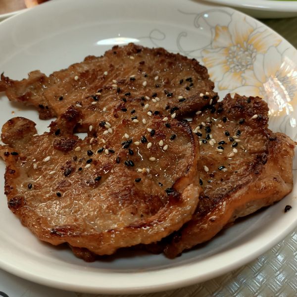 嫩煎豬肉片佐鹽之花 : 詹琬婷一起做