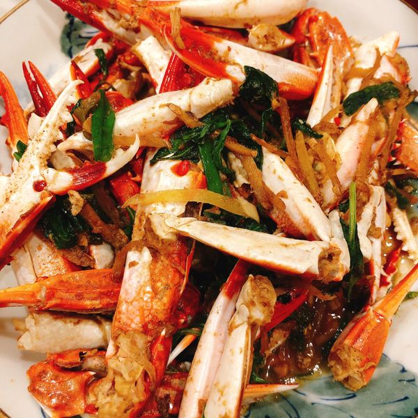 沙茶炒蟹腳：蘇蘇 一起做