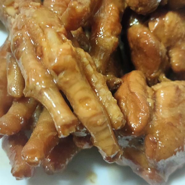 不脫皮－冰糖滷雞腳(雞腳凍)：婕華 一起做