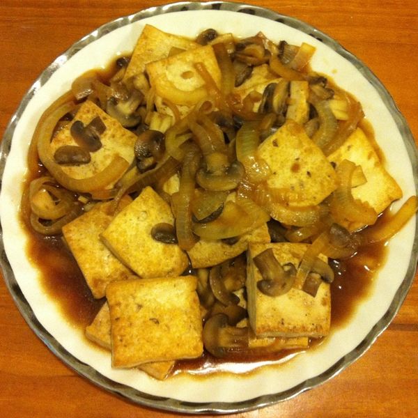 洋蔥蠔油燒豆腐 : Cät Lï一起做