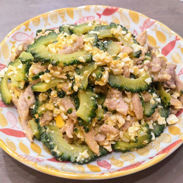 鹹蛋苦瓜 : 江翠屏一起做