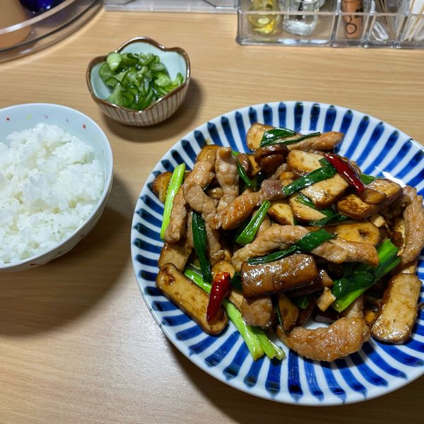 豆干炒肉絲：Yosi  一起做
