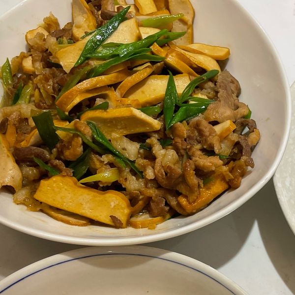 豆干炒肉絲 : 動吃動吃一起做