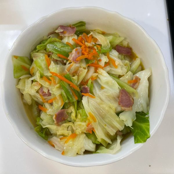 培根炒高麗菜 : 楊雅雯一起做