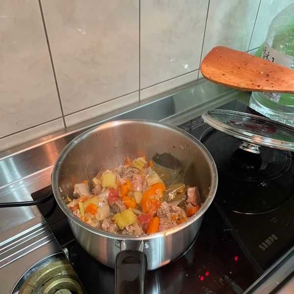 《無水料理》蕃茄燉牛肋：陳蓁蓁 一起做